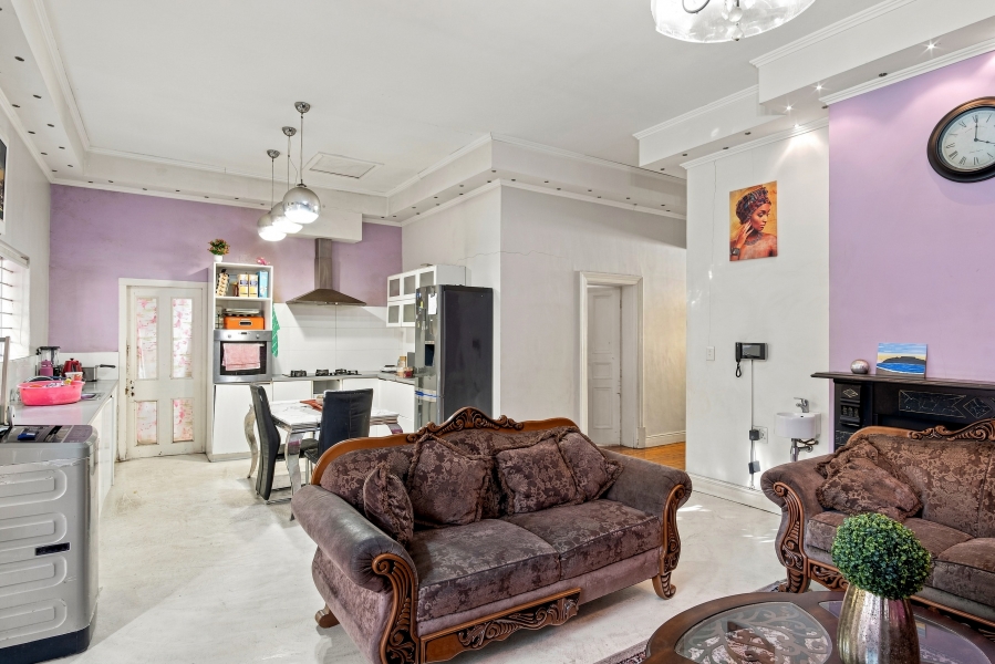 6 Bedroom Property for Sale in Woodstock Western Cape